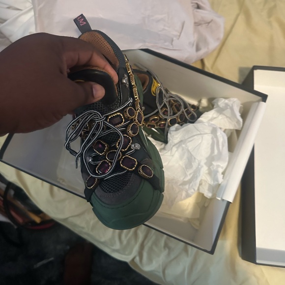 It’s authentic Gucci flashtreck used like new with original box and dust bag - Picture 7 of 8